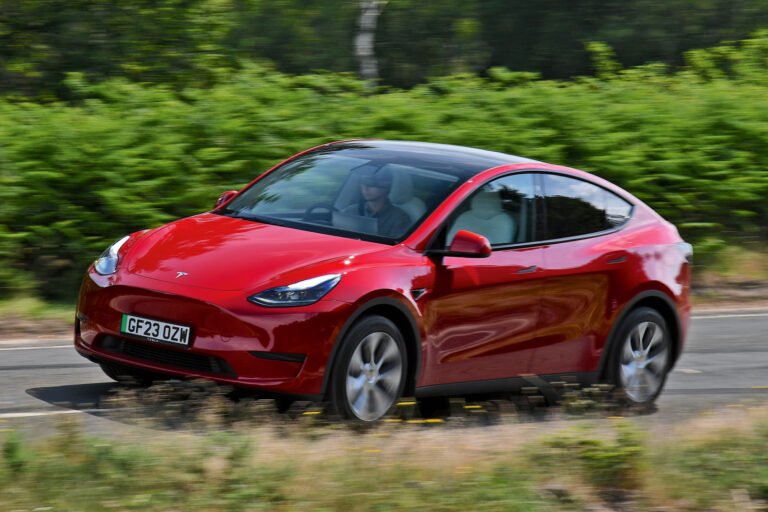 tesla model y front quarter tracking