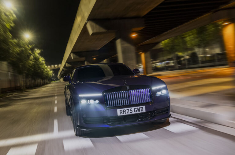 rolls royce black badge spectre tracking front