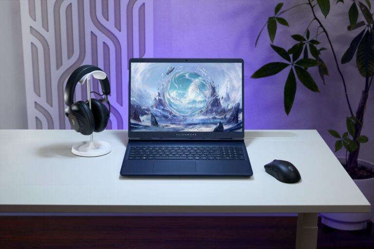 aw 16 aurora ac16250 gaming laptop awproheadset awpromouse front 1